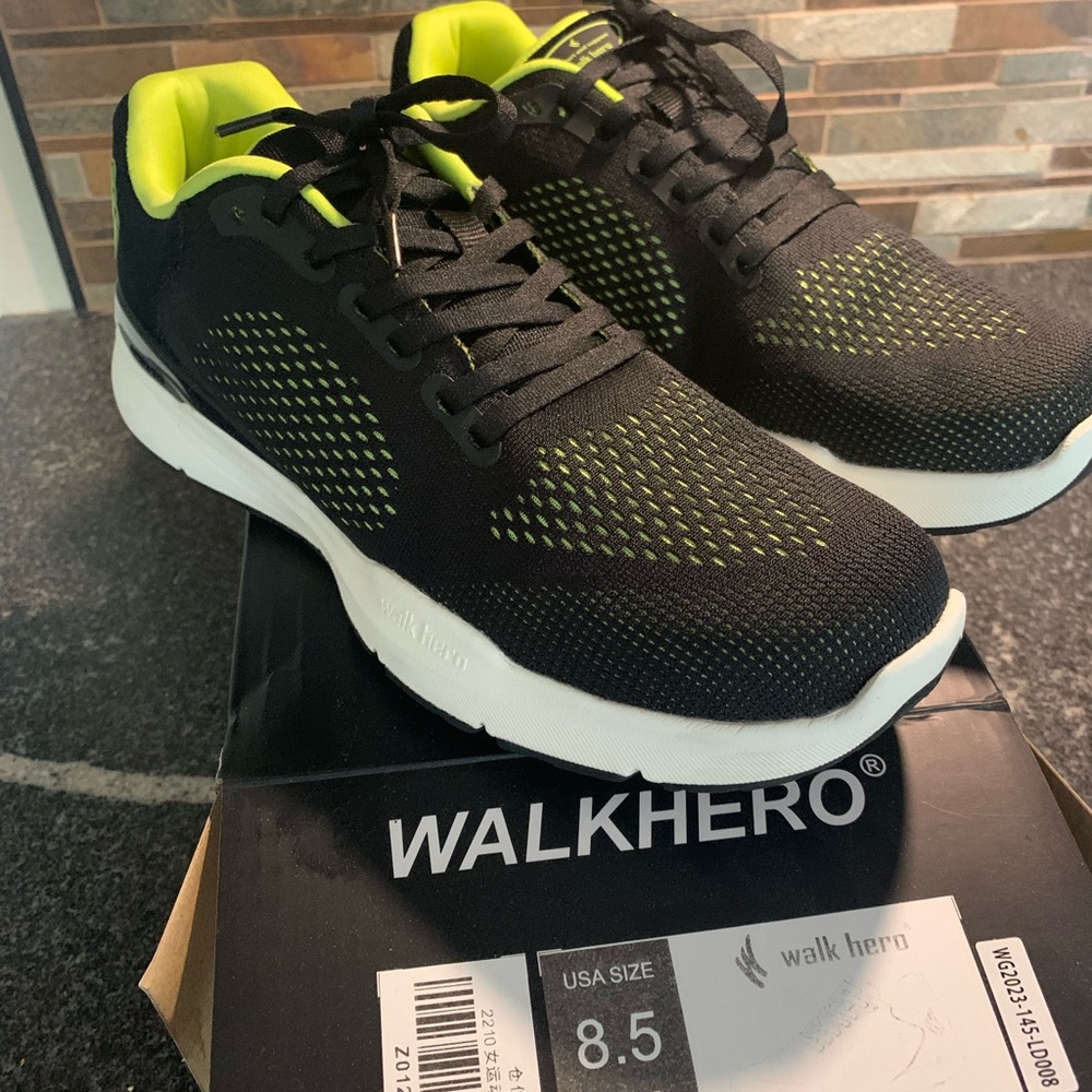 WalkHero tennis shoes, New in box